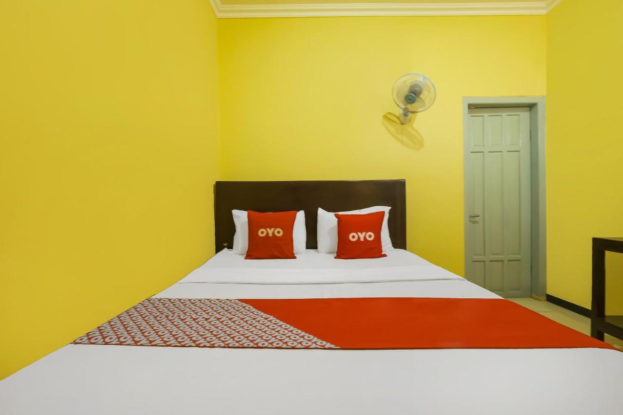 Oyo 92483 Hotel Kirana Salatiga Exterior photo